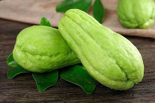 吃瓜比赛带皮圆瓜