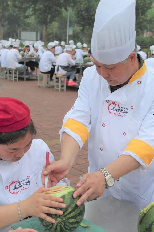 保安专业吃瓜比赛,瓜界高手一较高下