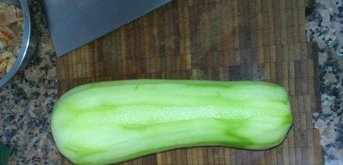 同事吃的瓜,一场办公室的“瓜”事