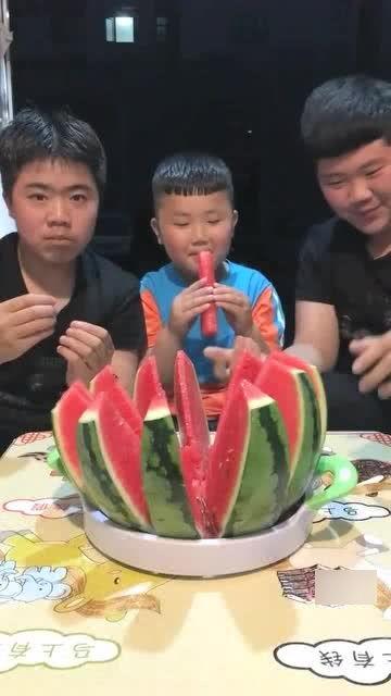 瓜兄今日吃瓜,揭秘娱乐圈最新热点事件