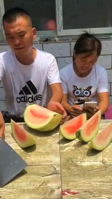 和老公在吃瓜,揭秘娱乐圈那些事儿