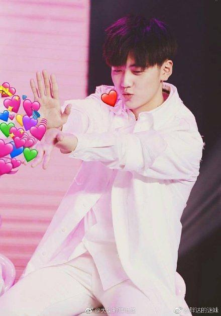 x玖少年全员吃瓜,揭秘娱乐圈幕后风云